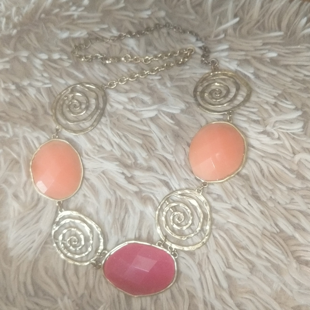 Statement necklace - Picture 2 of 2